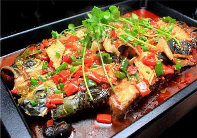 诸葛传奇军师烤鱼：带你回味经典传奇诸葛亮村